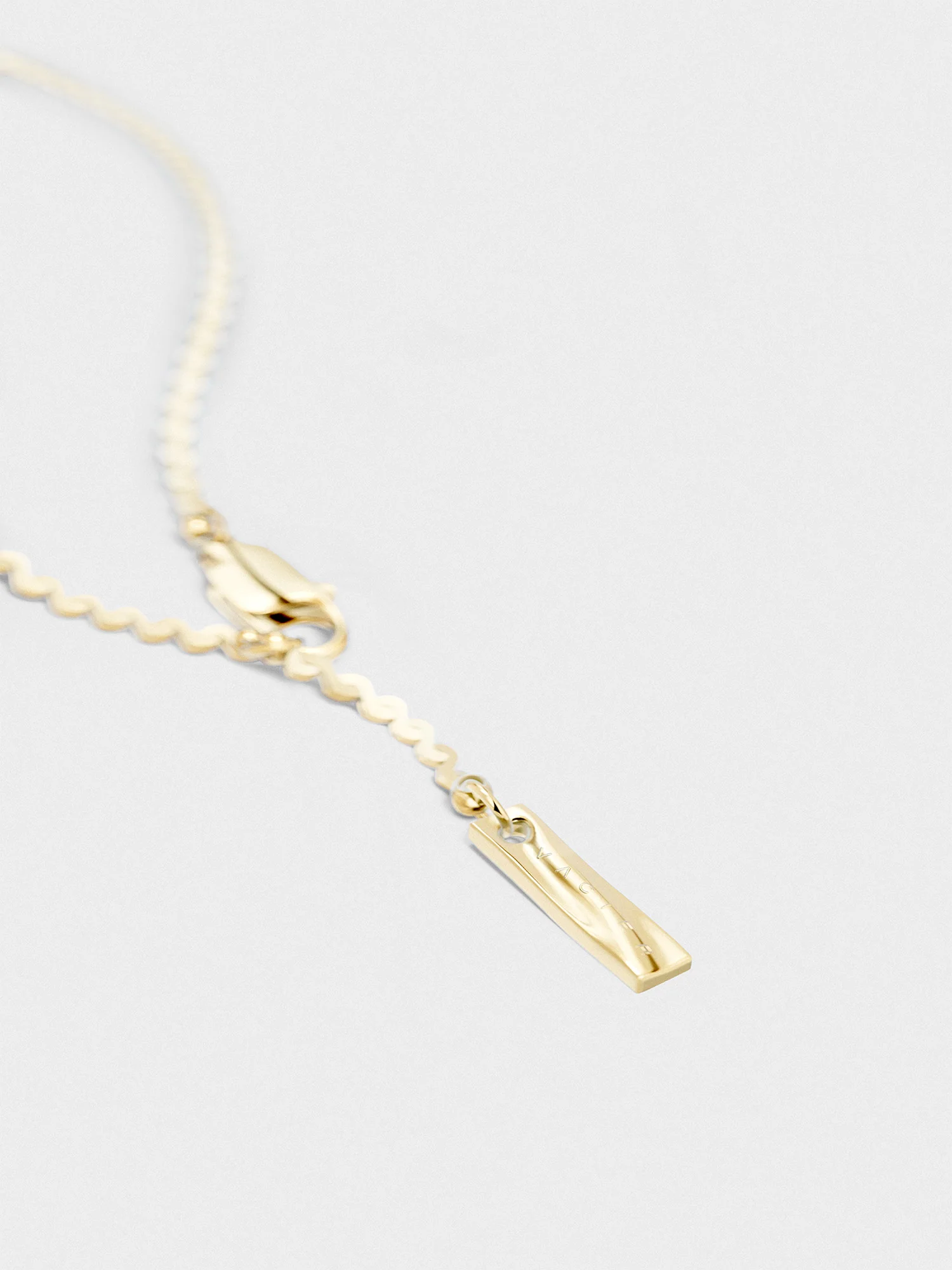 FLUID CHAIN NECKLACE - Image 3