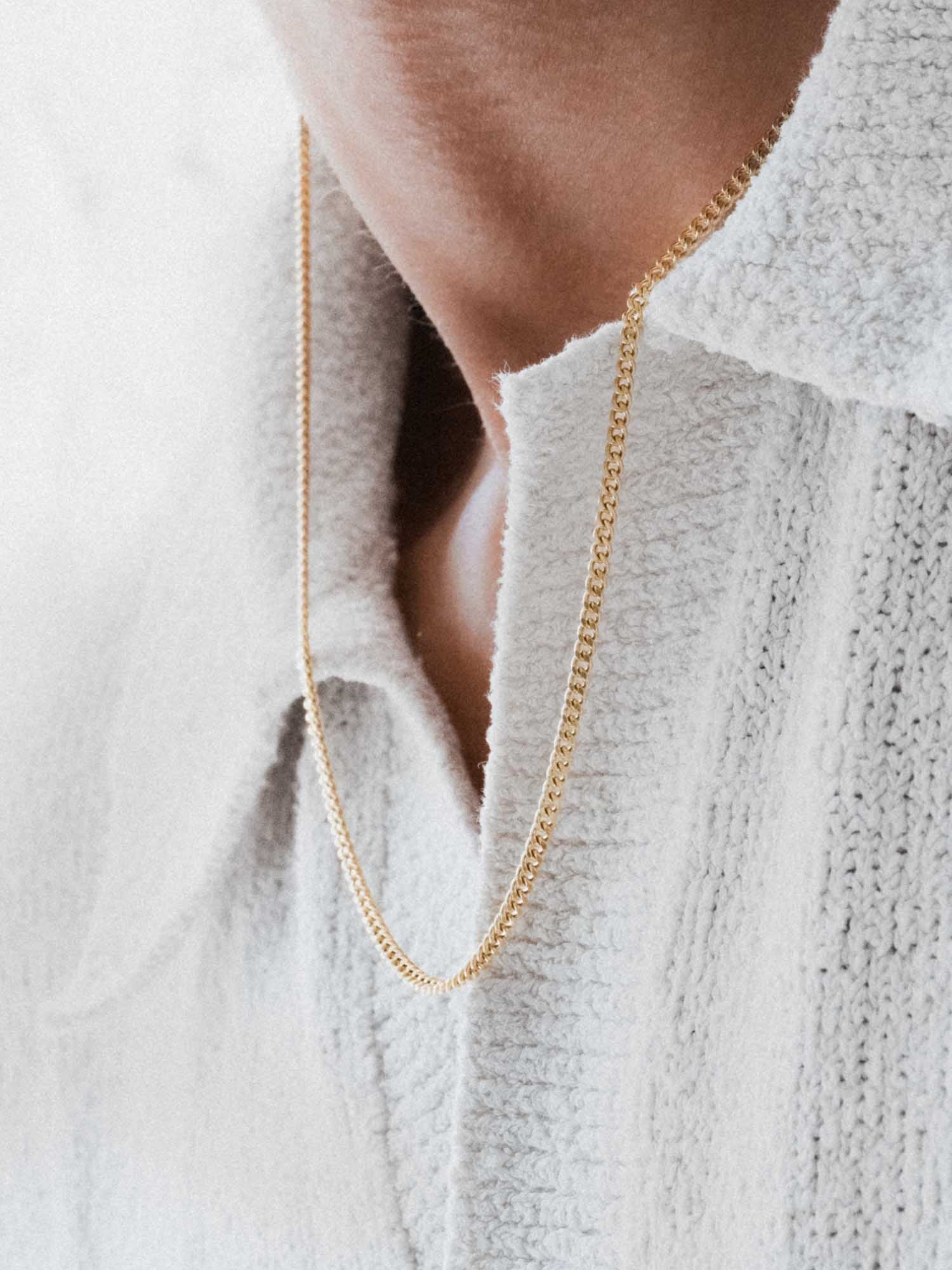MINIMAL CHAIN NECKLACE - Image 5