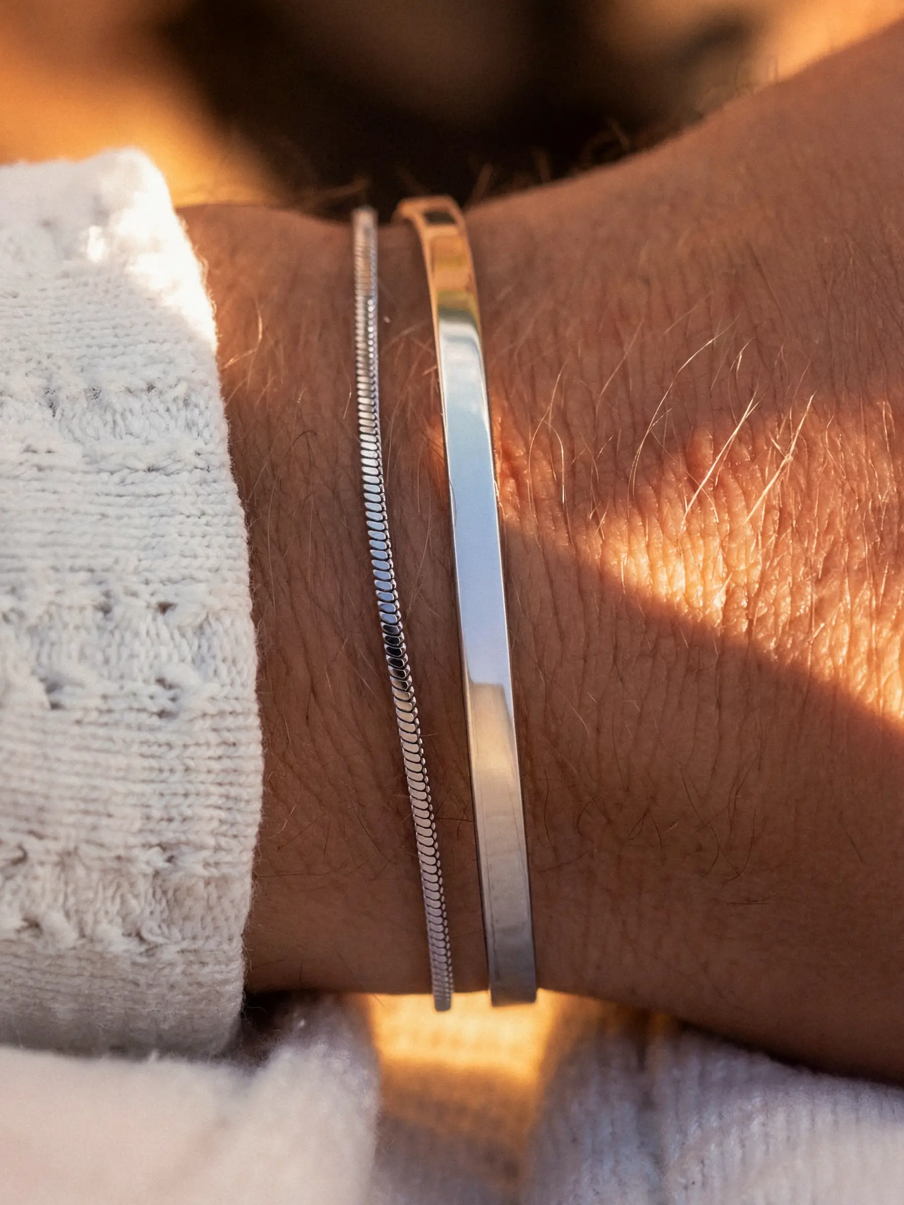 MINIMAL UNISIZE CUFF - Image 3