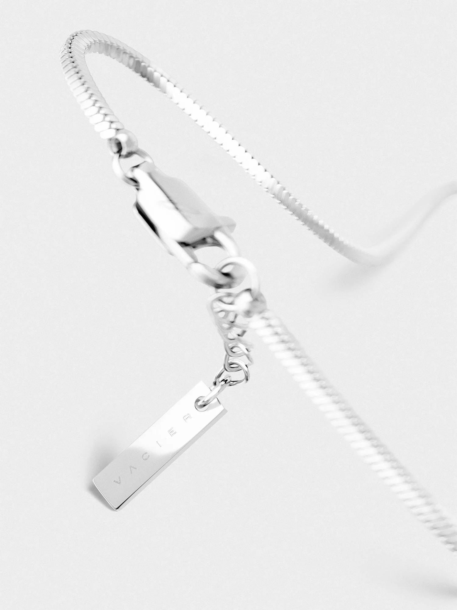 SQUARE CHAIN BRACELET - Image 3