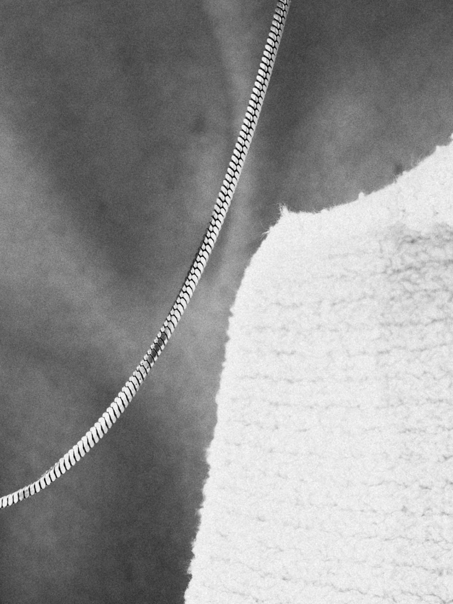 SQUARE CHAIN NECKLACE - Image 3