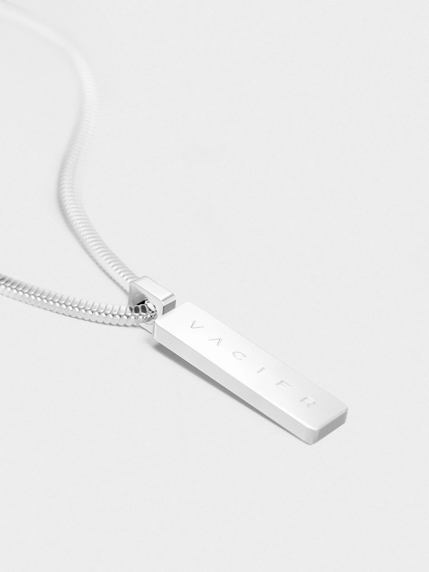 SQUARE PENDANT NECKLACE - Image 3