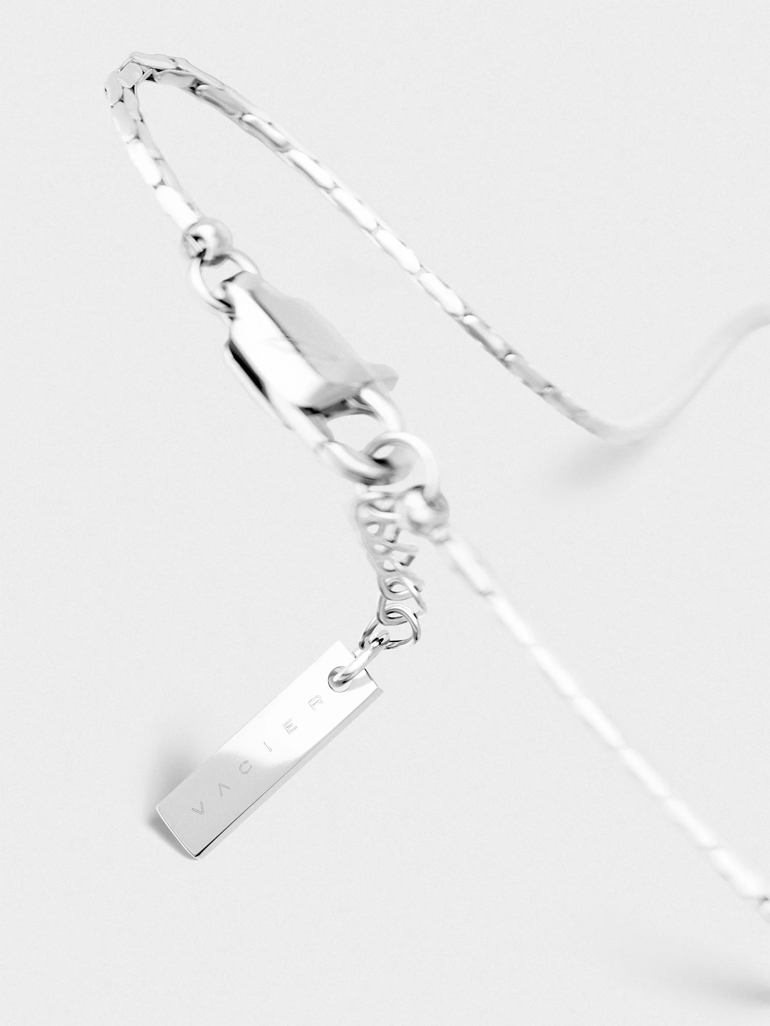 WIRE CHAIN BRACELET - Image 3