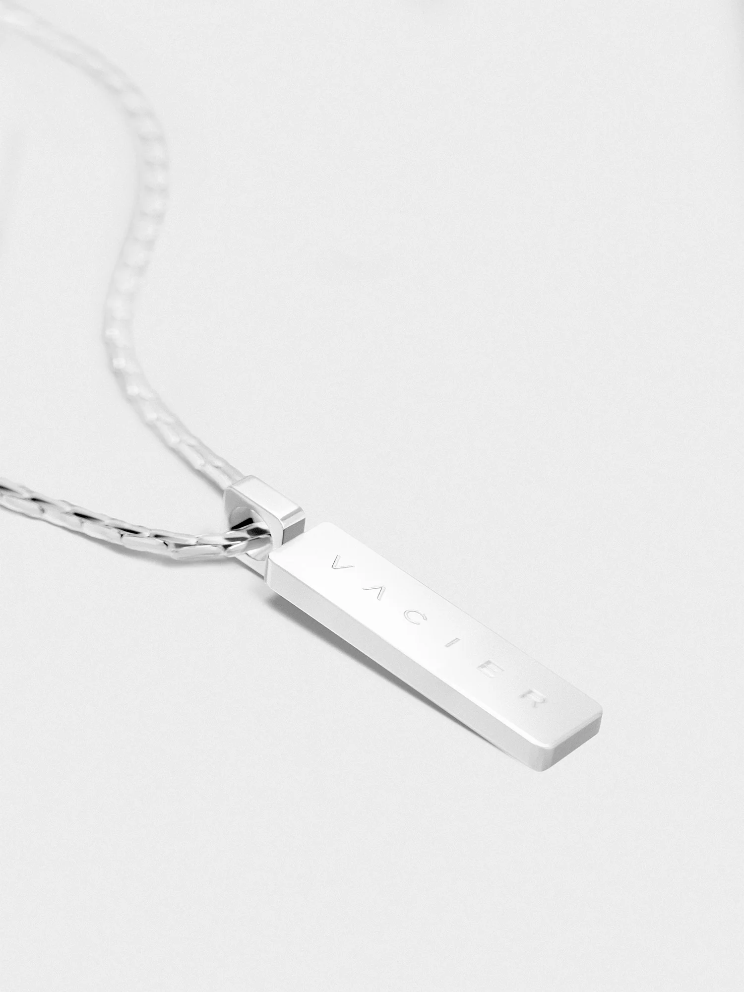 WIRE PENDANT NECKLACE - Image 3