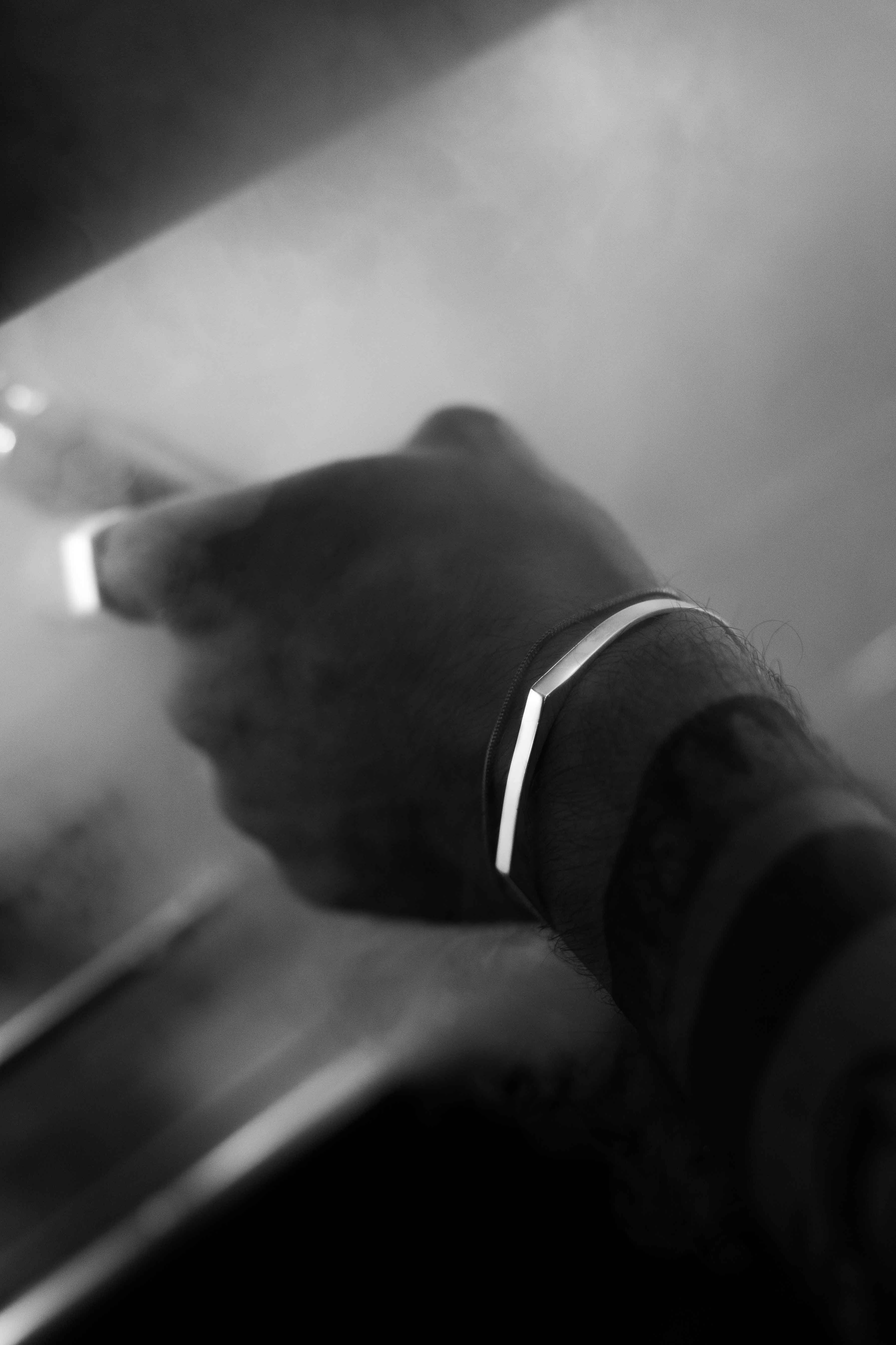 UNISIZE SIGNET CUFF IN SILVER - Image 3