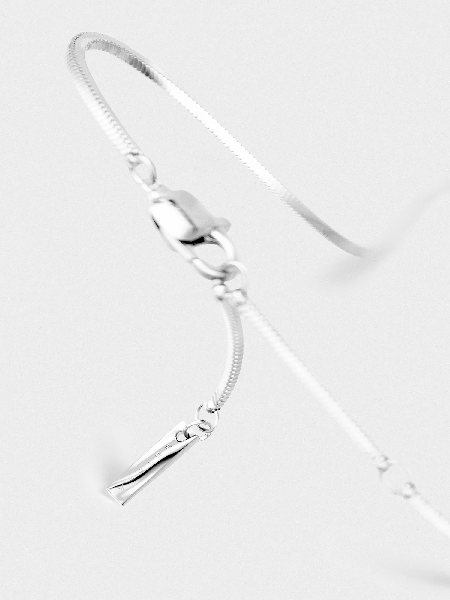 SQUARE CHAIN BRACELET - Image 6